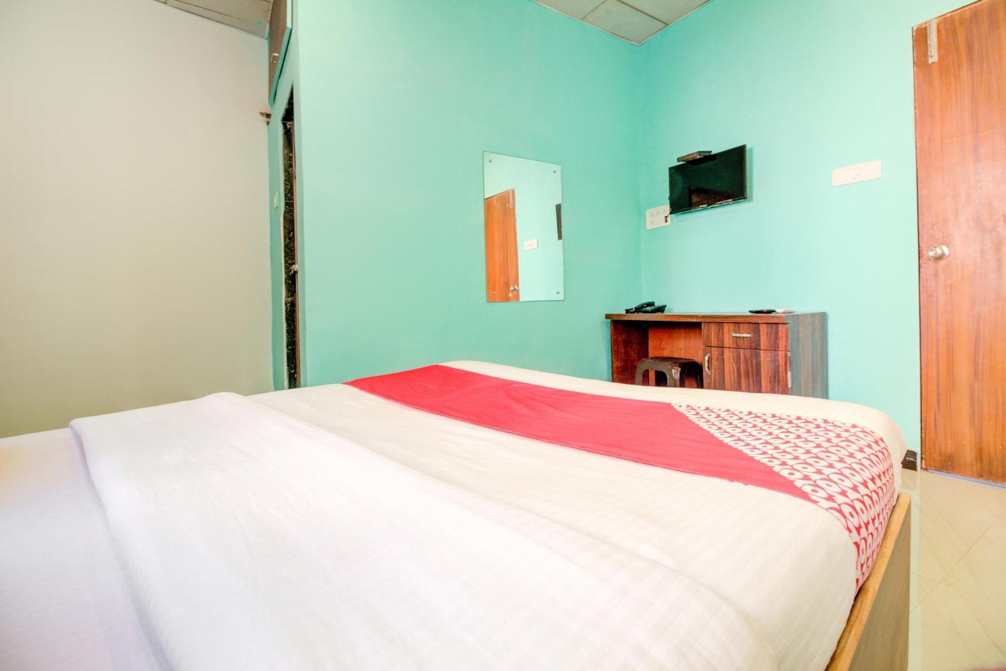 Oyo 40902 Anjali Hotel