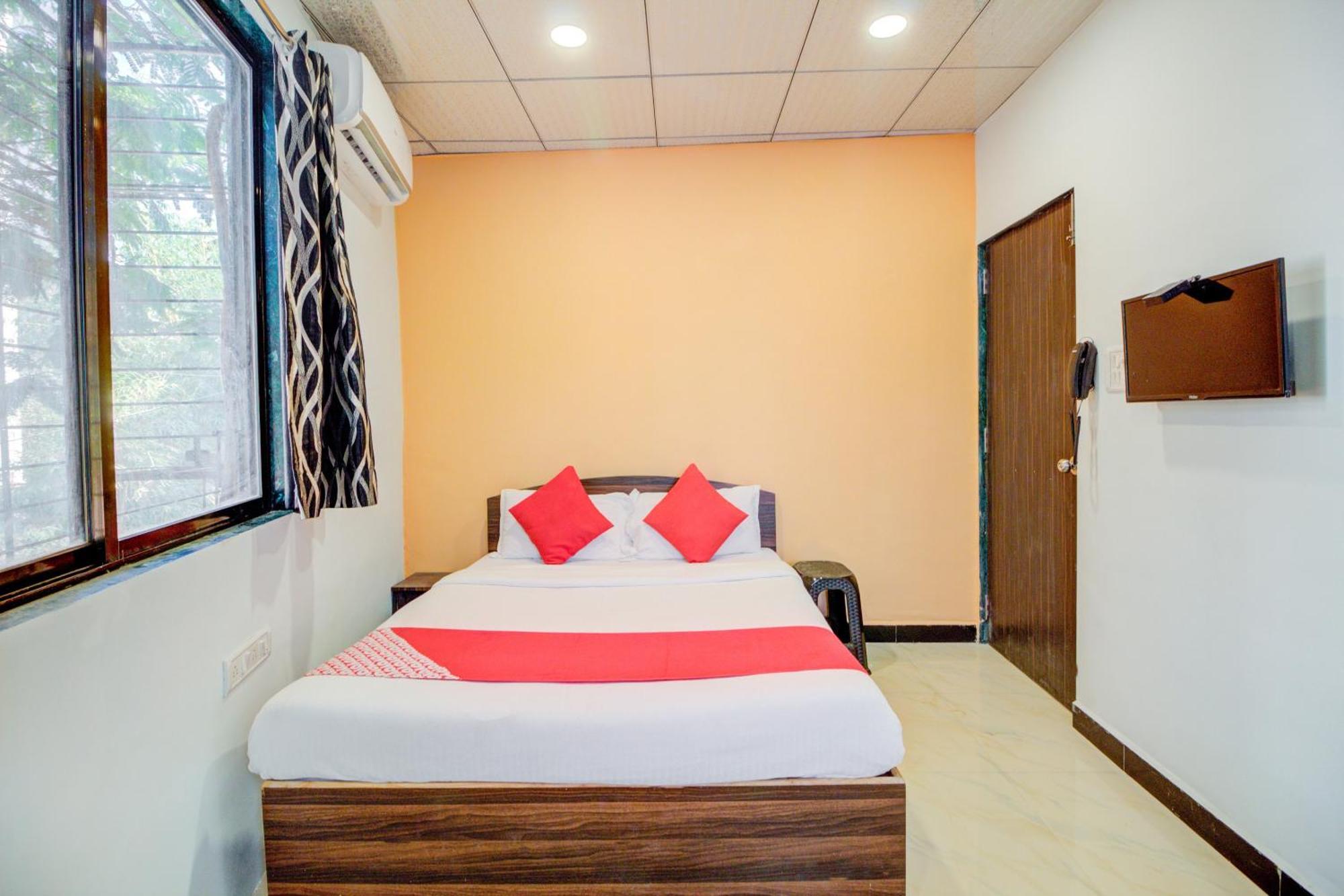 Hotel Oyo 40902 Anjali 3*