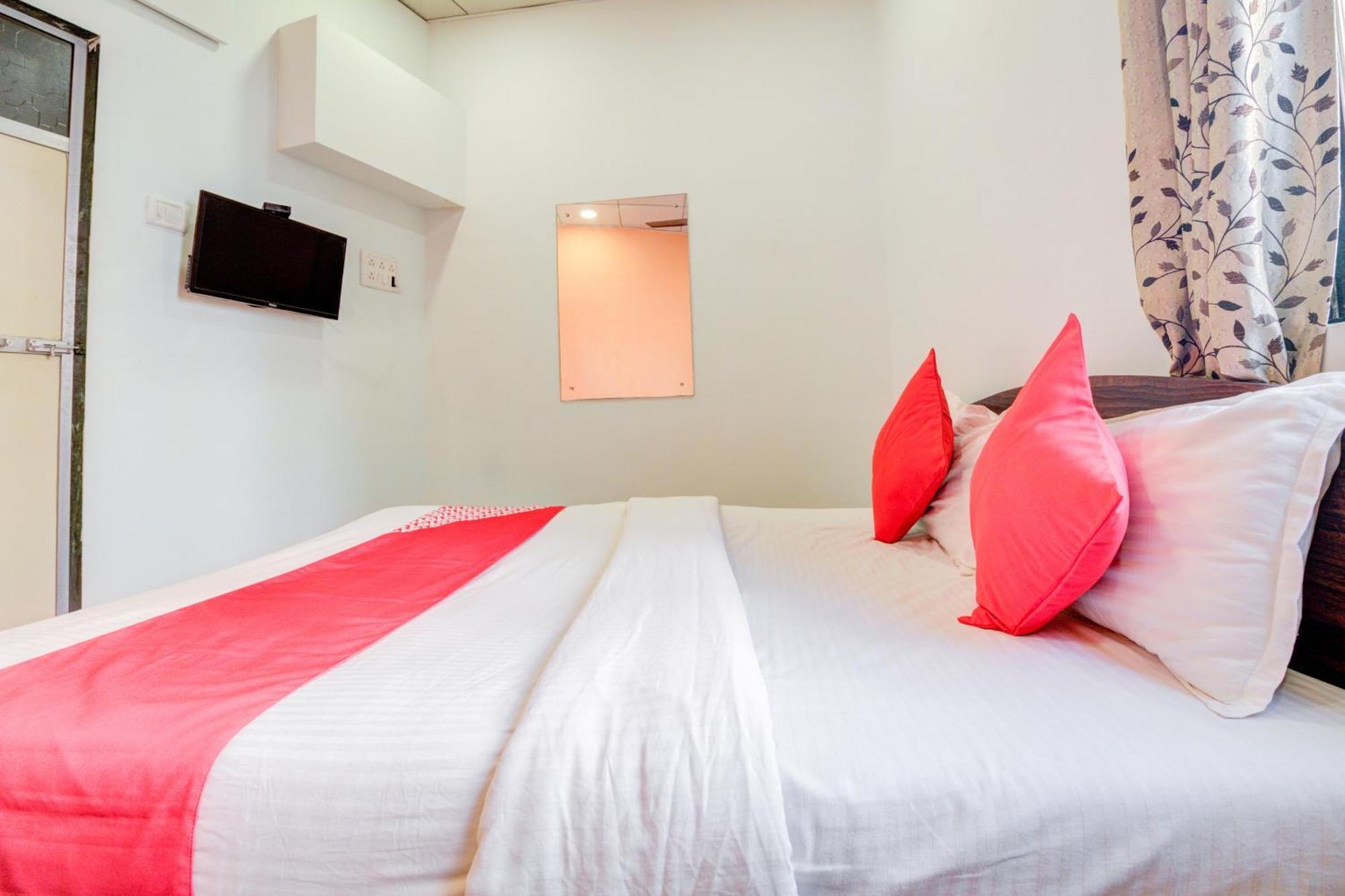 Oyo 40902 Anjali Hotel